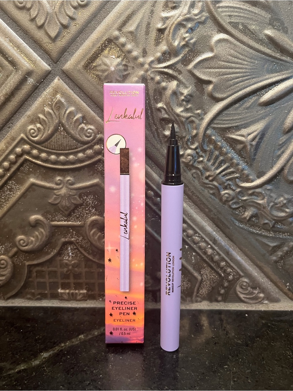 Revolution Precise Eyeliner Pen - Black